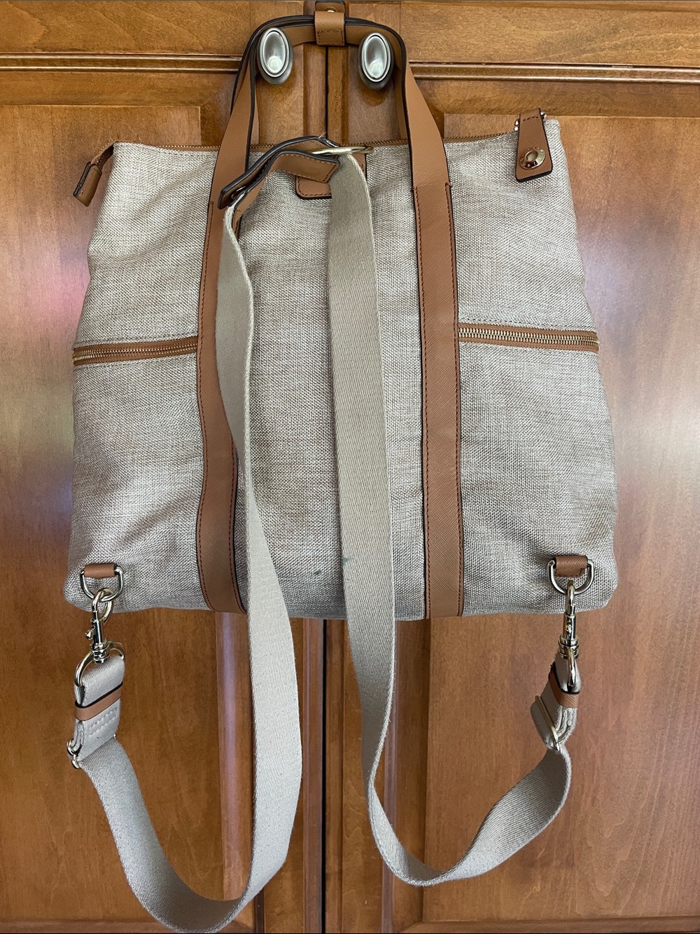 HENRI BENDEL JET SETTER TRAVEL BAG LIKE NEW! - Picture 3 of 15